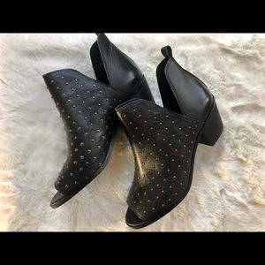 Brand new leather Lucky Brand open toe bootie sz 8